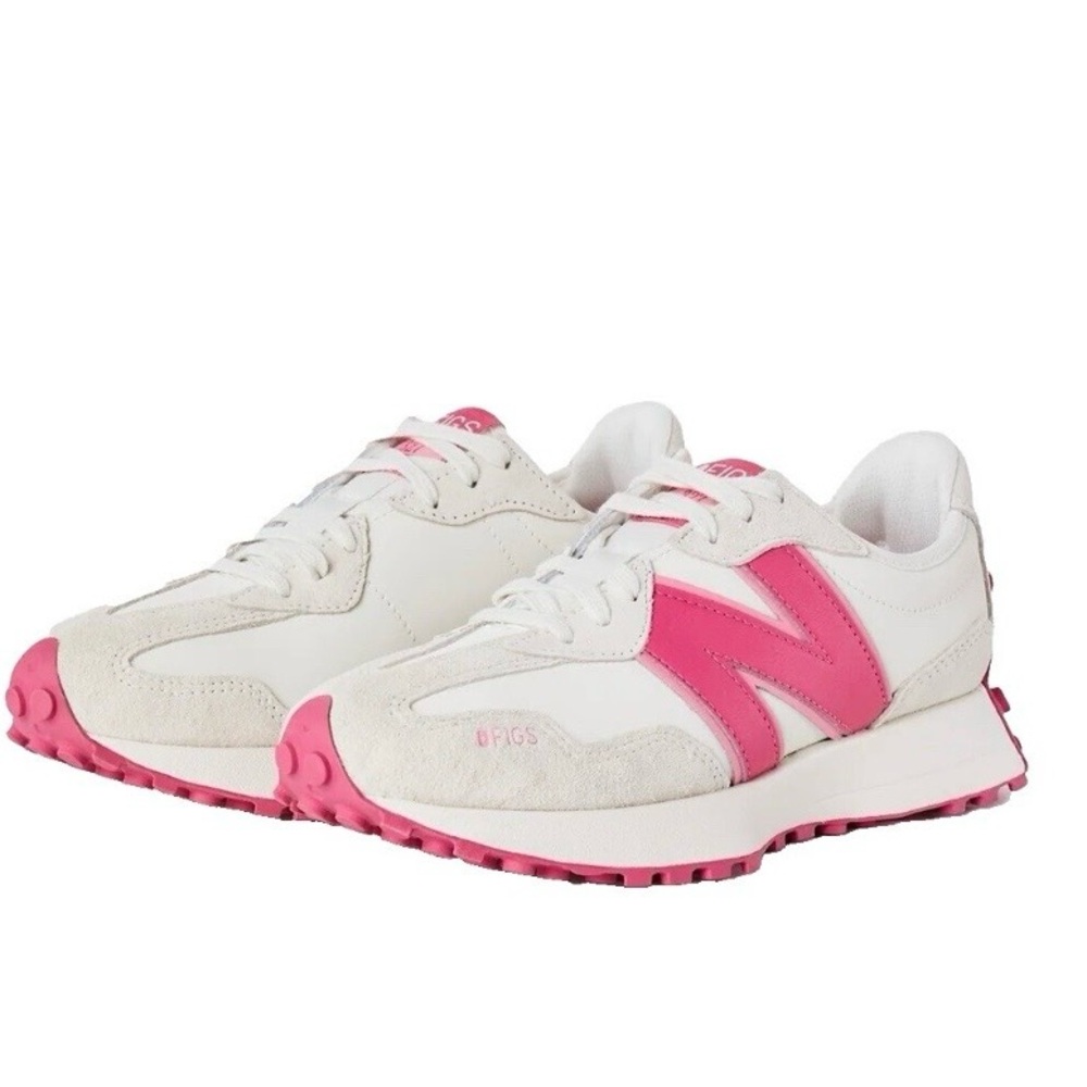 New Balance 327 x FIGS Pink, white/cream
Size Women’s 9.5